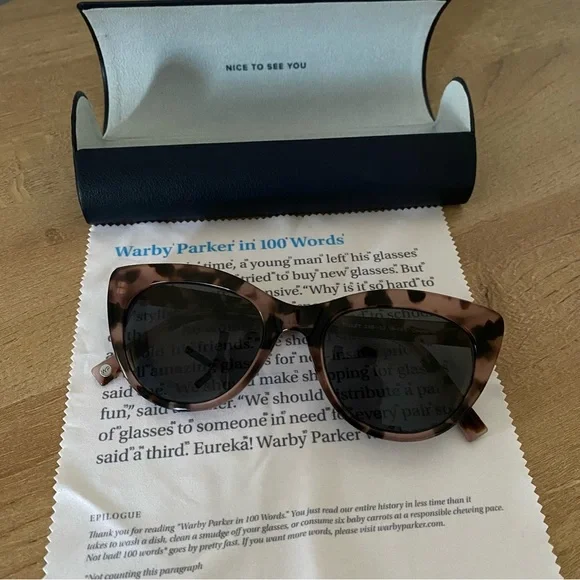 Warby Parker Tilley 285 52-19-145 Sunglasses with Case - Picture 2 of 13